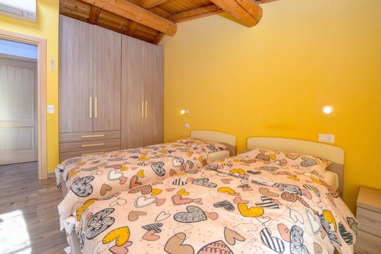 トレモージネCasa Nel Borgo - Il Gufoアパートメント エクステリア 写真