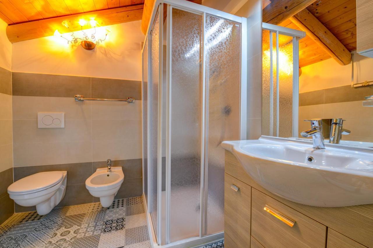 トレモージネCasa Nel Borgo - Il Gufoアパートメント エクステリア 写真
