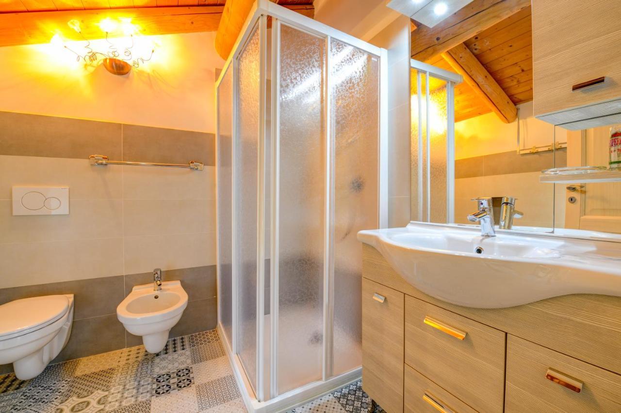 トレモージネCasa Nel Borgo - Il Gufoアパートメント エクステリア 写真