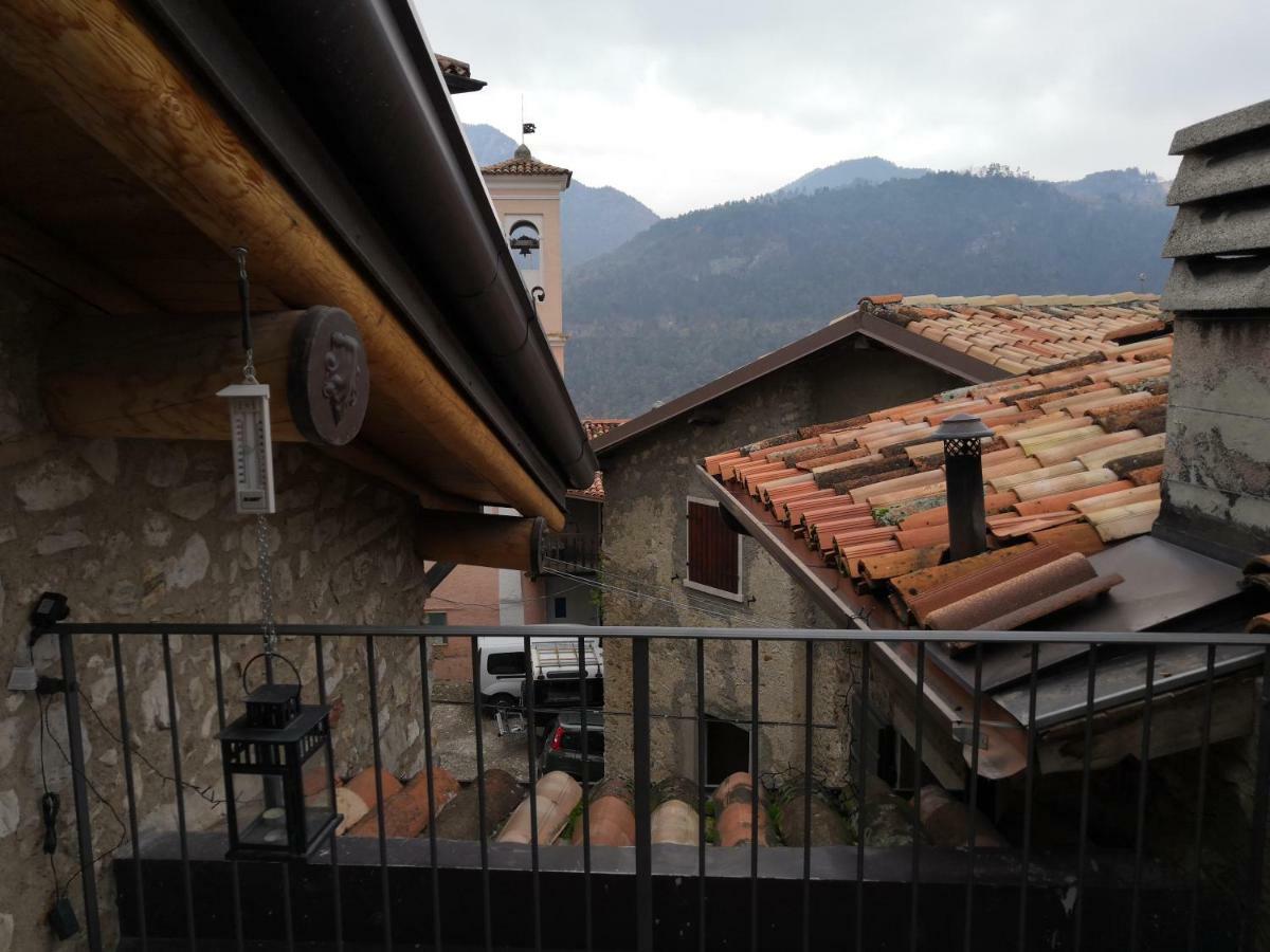 トレモージネCasa Nel Borgo - Il Gufoアパートメント エクステリア 写真
