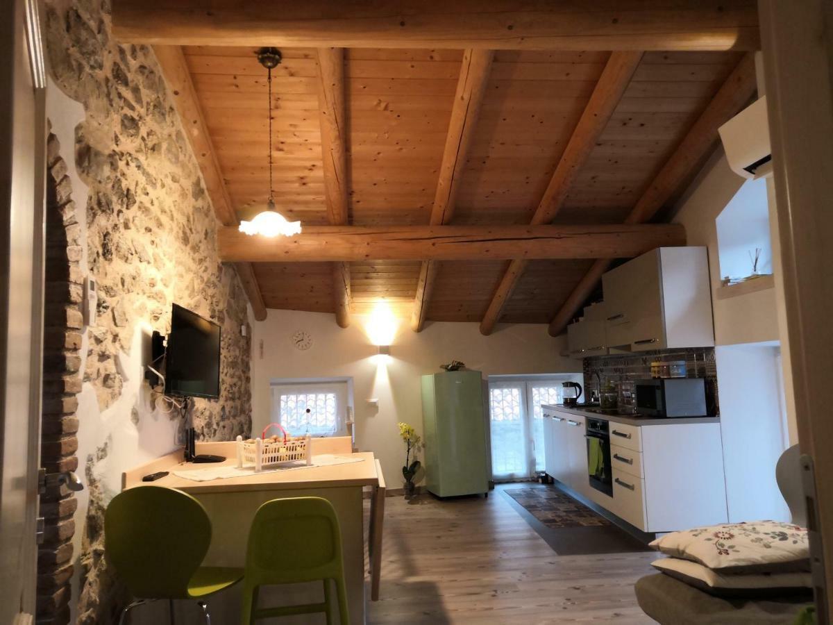 トレモージネCasa Nel Borgo - Il Gufoアパートメント エクステリア 写真
